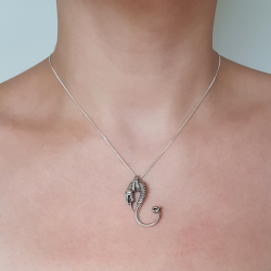 Snake pendant