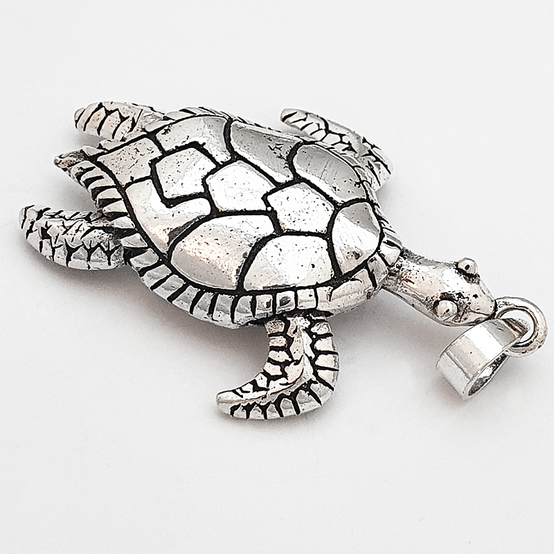 Pendentif tortue marine