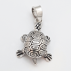 Small turtle pendant 