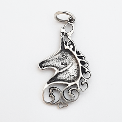 Pendentif argent tête de licorne (unicorne) coeur