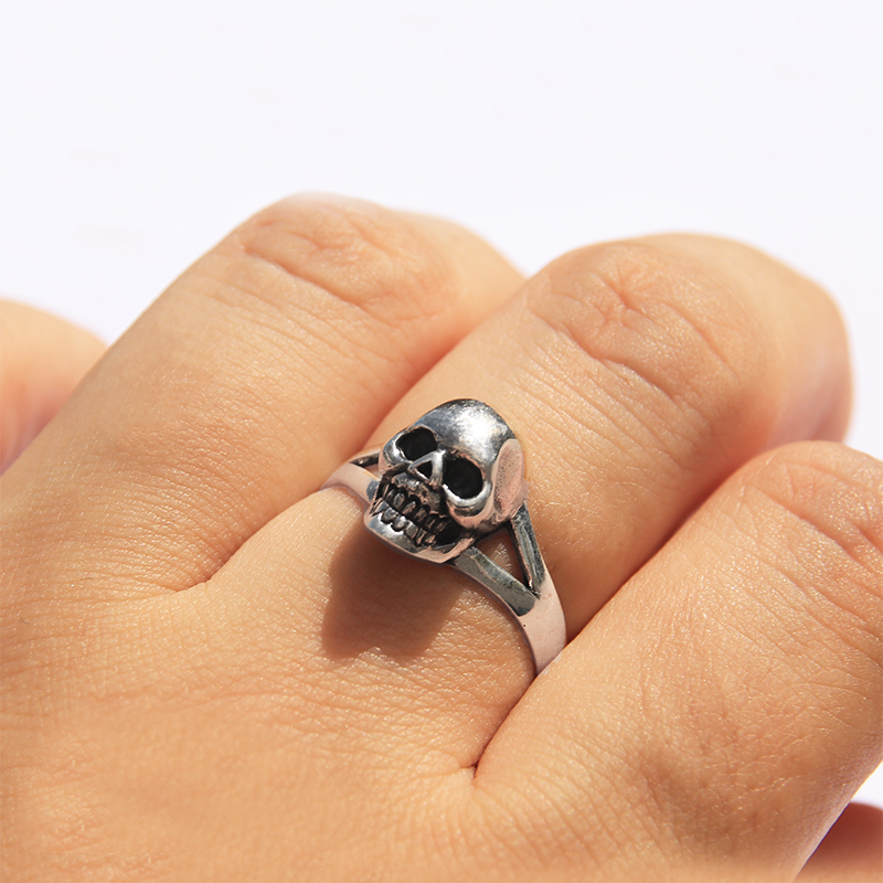 Bague tête de mort argent 925