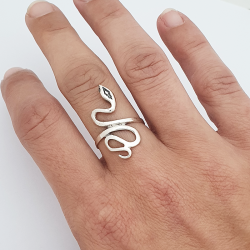 anillo serpiente