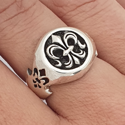 Lily flower ring