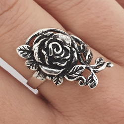 Rose and leaves ring