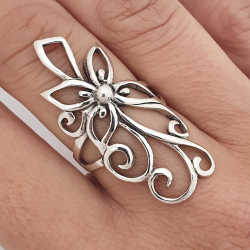 bague fleur longue