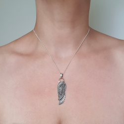 Angel wing pendant 