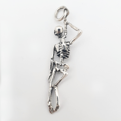 pendentif squelette tête de mort