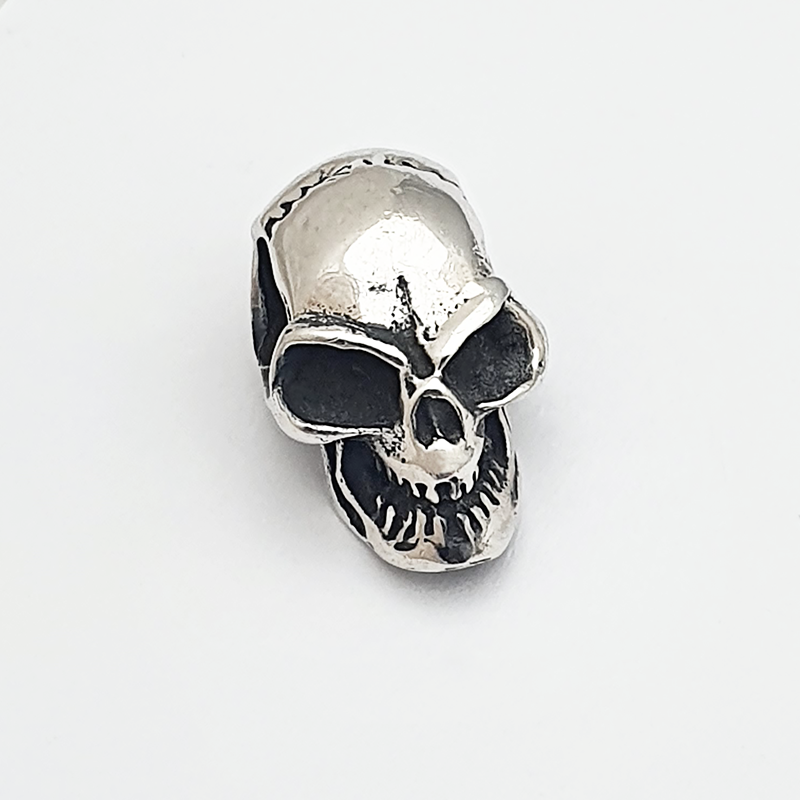 Skull silver pendant